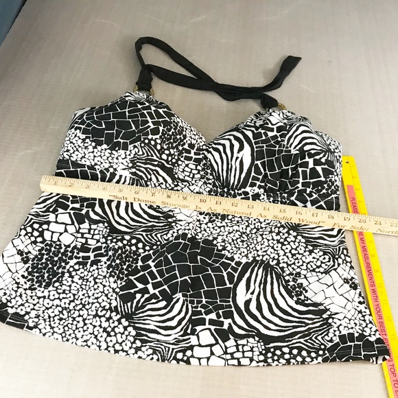 Catalina tie behind back swim top Plus 2X black and white design - Picture 5 of 6